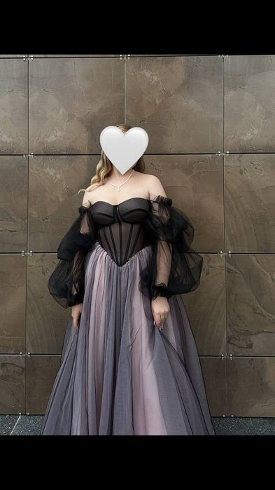 Випускна сукня ручної роботи