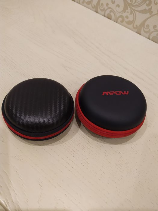 Навушники провідні, дротові  з фірмовим кейсом. Навушники проводные