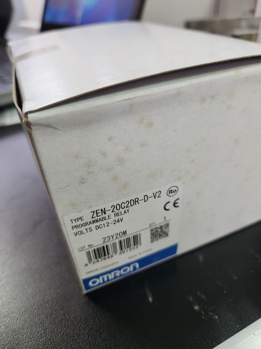 Relé Programável Omron ZEN-20C2DR-D-V2 (PLC / Autómato) - NOVO SELADO