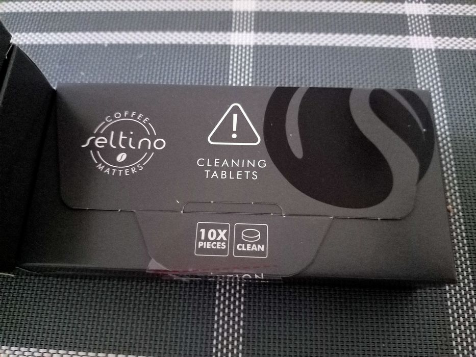 Tabletki odkamieniające i czyszczące Seltino do ekspresów