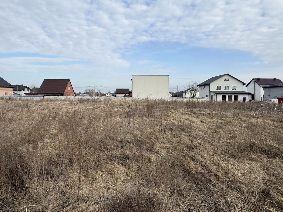 Продам ділянку для будівництва житлового будинку