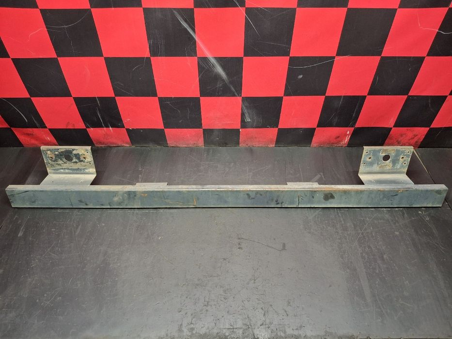 Pára-choques trás TOYOTA Dyna Chassis (KD_, LY_, _Y2_, _U3_, _U4)
