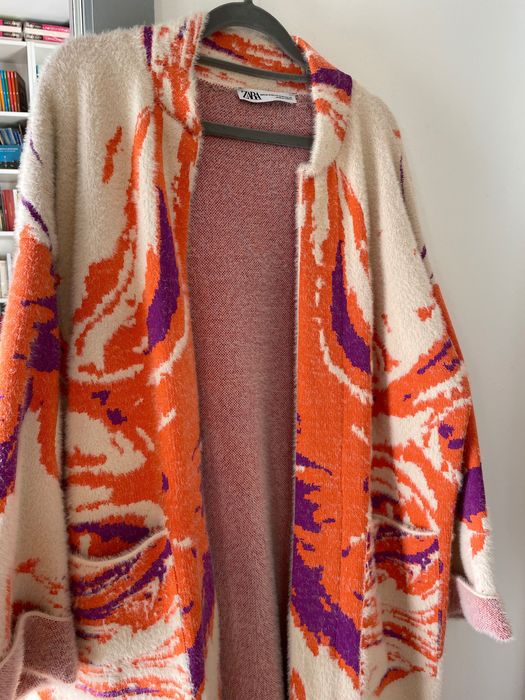 Casaco comprido malha Zara