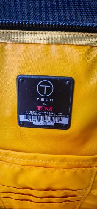 Mochila-Trolley T-Tech by TUMI (modelo 20”) – preta – com TUMI Tracer®64750926639107124