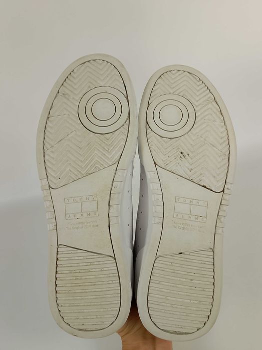 Tommy Hilfiger skórzane sneakersy 45