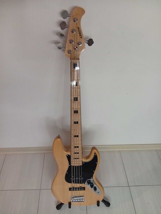Gitara basowa 5 strun