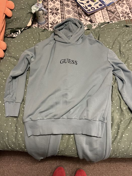 Продам костюм  размер Л