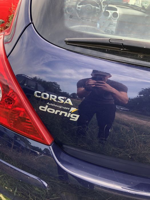 Klapa bagażnika tył tylna Opel Corsa D 3D Z20Z