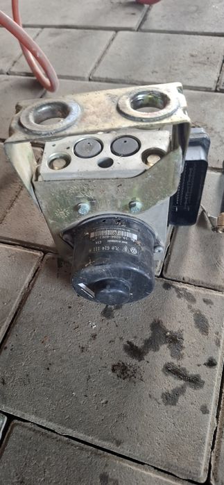 Блок ABS ESP VW туарег aydi Q7 порш каєн  7L0614111H ,7L0907379G