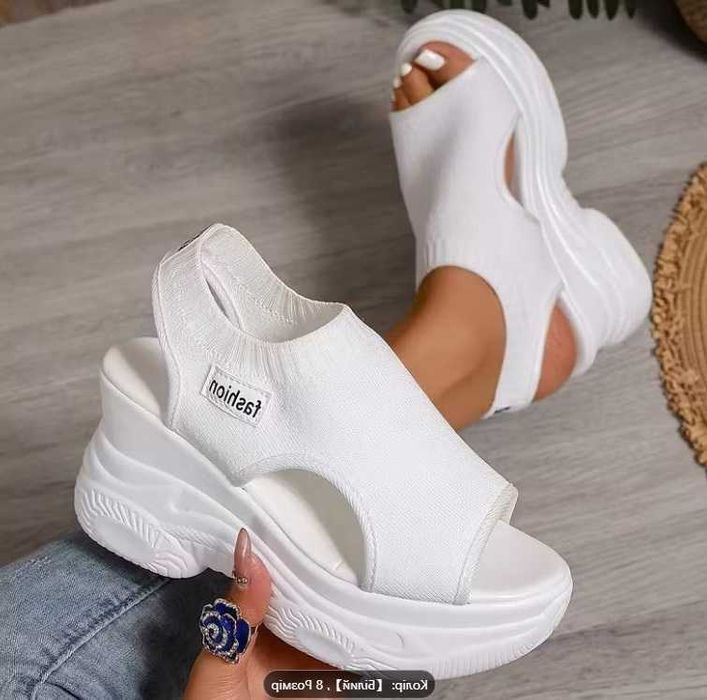 жіночі сандалі на високих підборах для літа