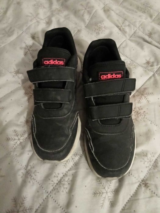 Buty dla dziewczynki Adidas