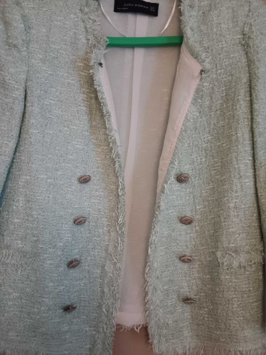 Casaco Zara woman- modelo tipo Chanel