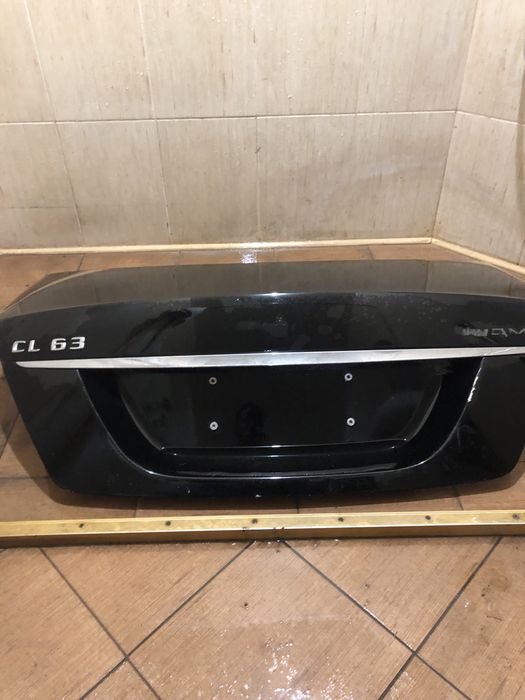 Mercedes крышка багажника CL63