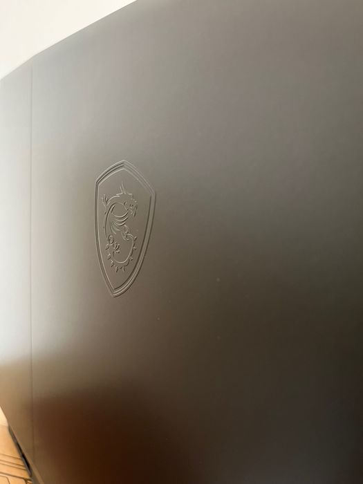 MSI Katana 17.3 I5-12450H/16GB/512 RTX4050 144HZ/TGP-105W