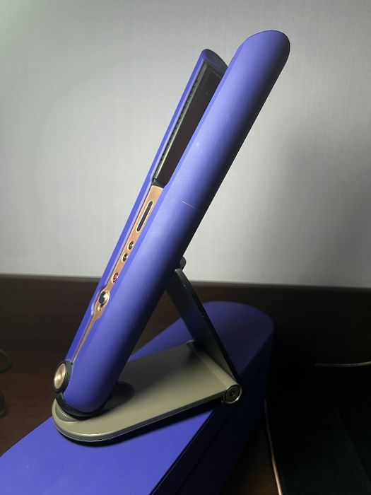 Випрямляч для волосся Dyson