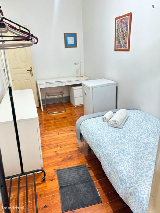 Quarto - localizado em Penha de França Lisbon