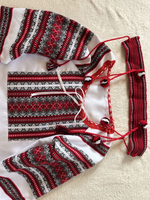 Вишиванка+ спідничка+ чільце. 128/134 см. 8-9 р. Набір трійка.