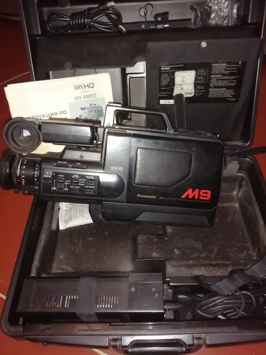 Panasonic M9 Продам полностью рабочую видеокамеру.