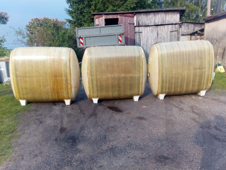 Zbiorniki deszczówka. 2x1500l.  z włókna szklanego