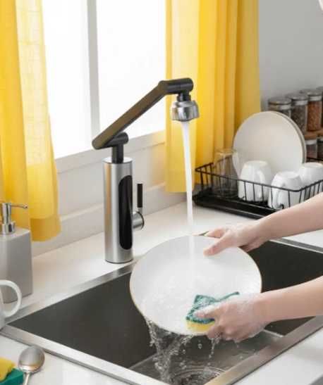 водонагреватель кран проточный 3 кВт смеситель бойлер дисплей змішувач