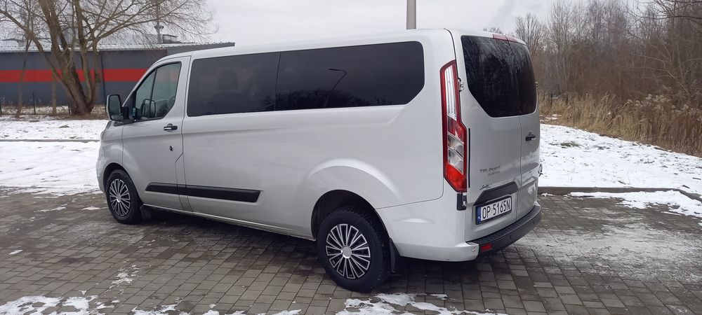 Ford Transit Custom  long 9 osób
