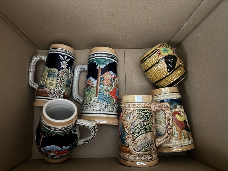 Conjunto de canecas de cerveja tradicionais alemãs em cerâmica