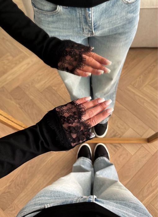 Віскозна кофтинка з мереживом