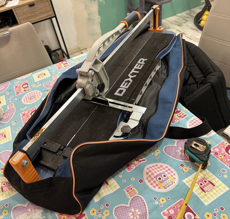 Máquina Cortador de Azulejos DEXTER – Profissional (60cm) A funcionar