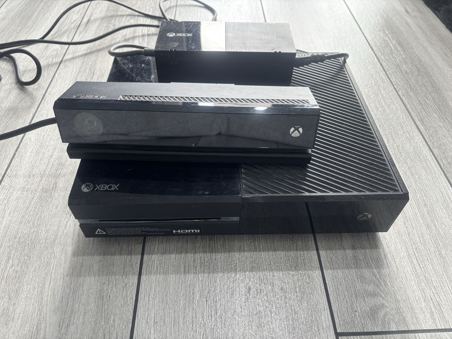 Xbox one + kinect + zasilacz + pad *do negocjacji*