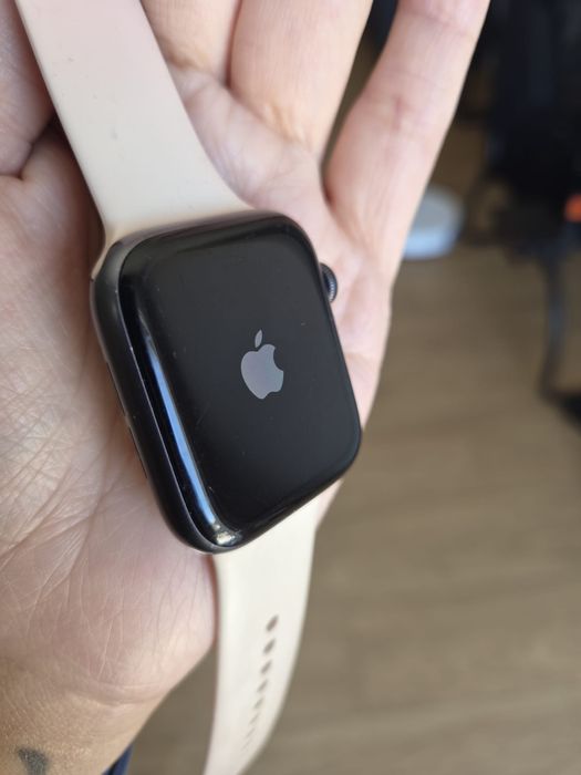 Apple watch series 4 - 44mm
