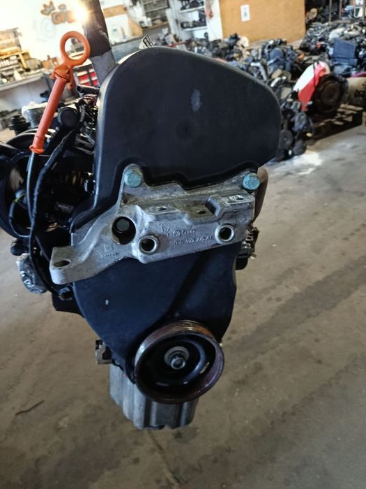 Motor Volkswagen Golf V 1.4i 16V REF: BCA