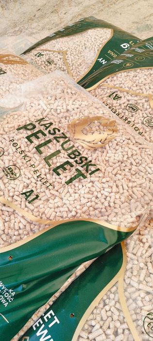 Sprzedam pellet sosna trocina