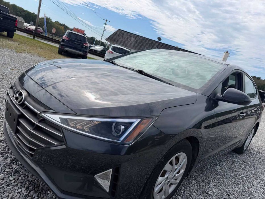 Hyundai Elantra      2020