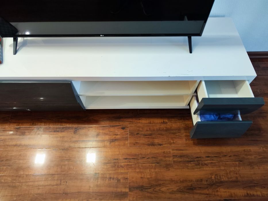 Шкафы Стеллажи Тумбы и другая офисная мебель