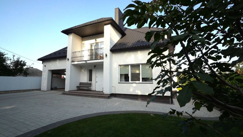 Продаж елітного будинку у пригороді Тернополя, с.Байківці