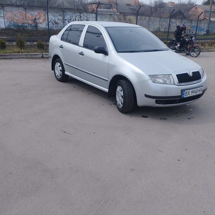 Продам гарненьку машинку