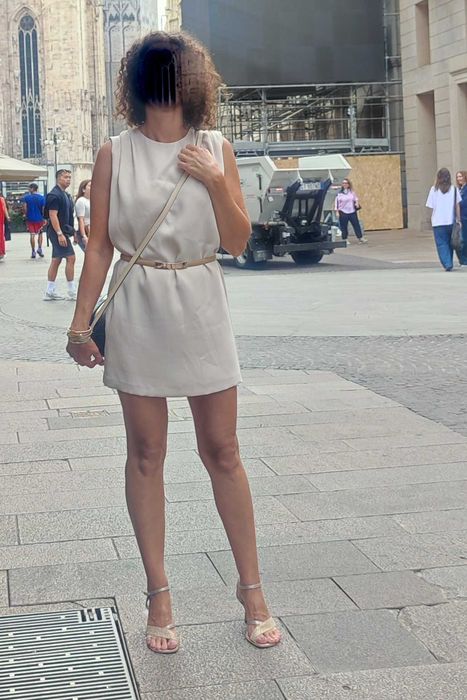 Sukienka elegancka beżowa Zara 36.
