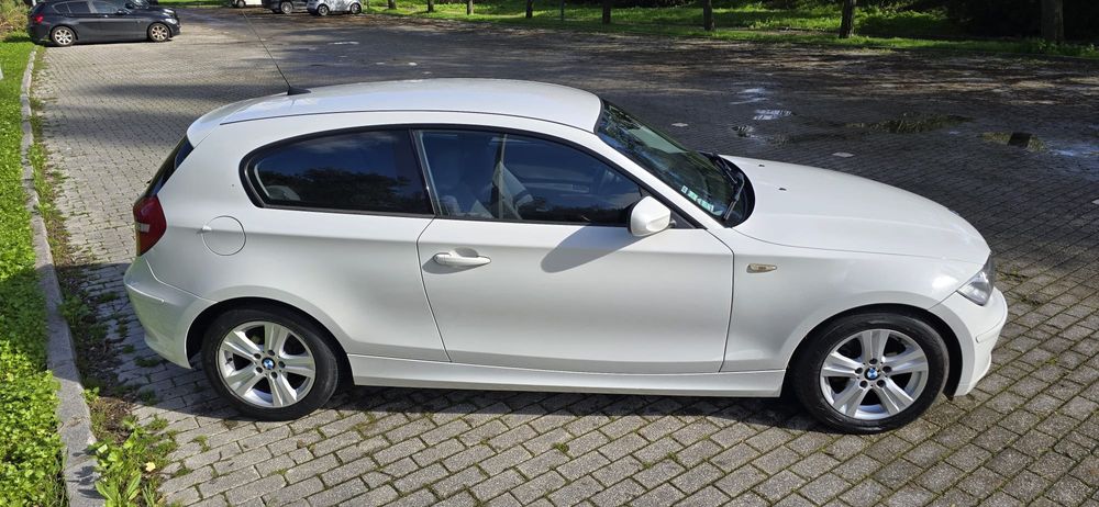 BMW Série 1 116d 2010