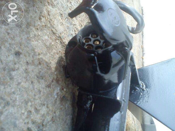 Reboque como novo com acabamento alta temperatura vendo ou troco