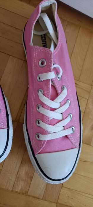 Różowe trampki Converse 40
