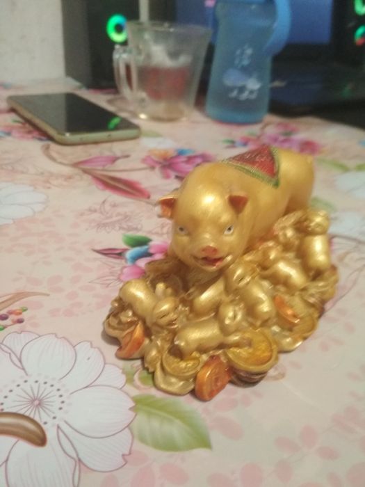 Продам статуэтку