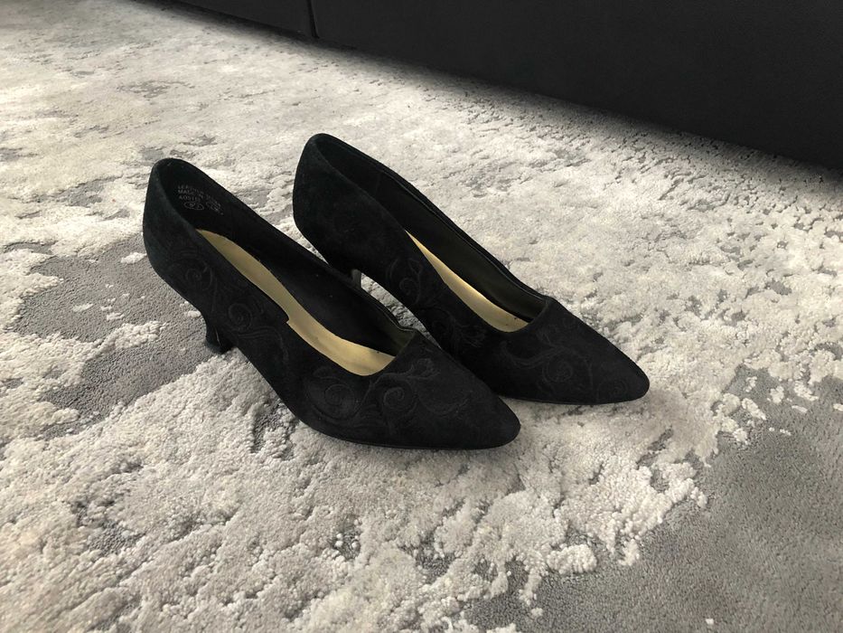 buty damskie na obcasie czarne r 37