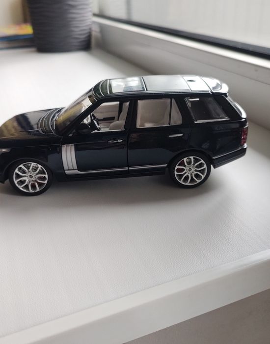 Металевий Джип Range Rover