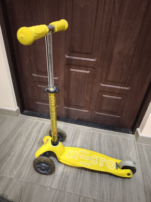 Самокат Micro Mini Deluxe LED