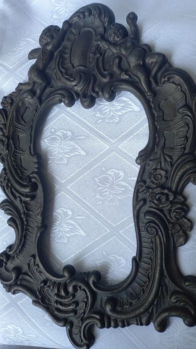 Антикварная рама для зеркала.