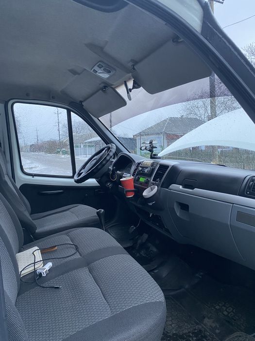 Газель бізнес машина бус