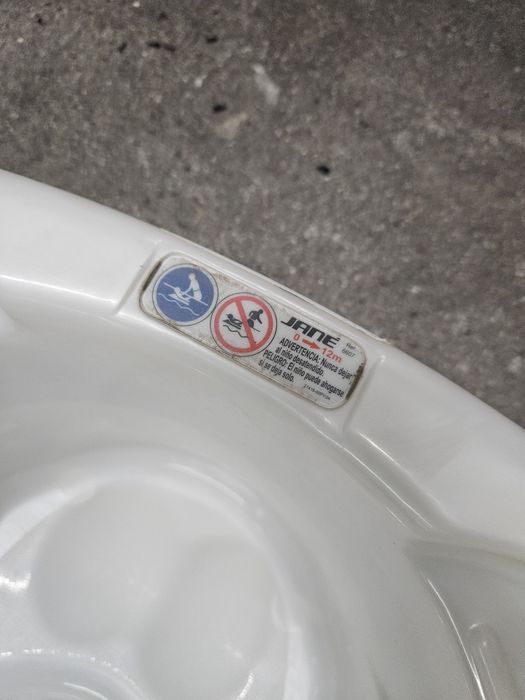 Banheira Jané com tripé -  usada