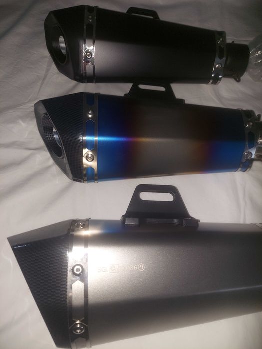 Escape tipo akrapovic curto