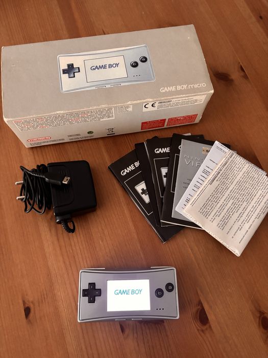 Gameboy Micro em caixa