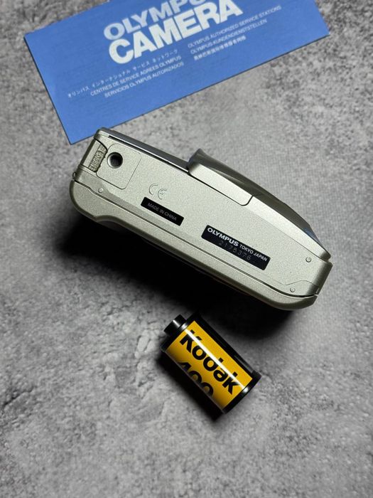 Olympus Mju II ZOOM 115 (погодоустойчивая с функцией quartzdate )